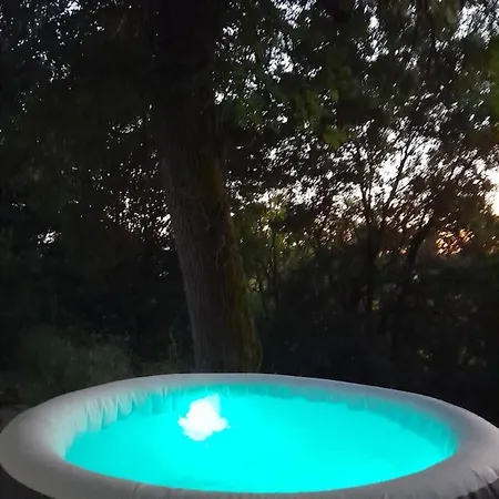 Maison Calme A La Campagne Avec Jacuzzi Privatif Ferienhaus *
