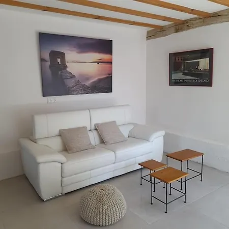 Maison Calme A La Campagne Avec Jacuzzi Privatif * Castetpugon