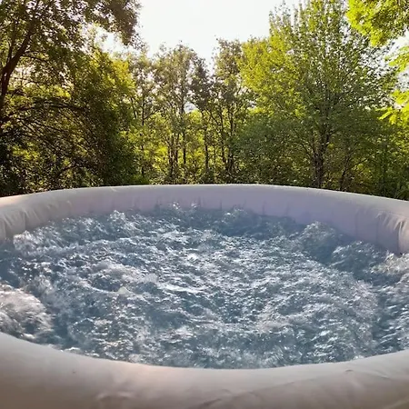 Maison Calme A La Campagne Avec Jacuzzi Privatif Ferienhaus Castetpugon